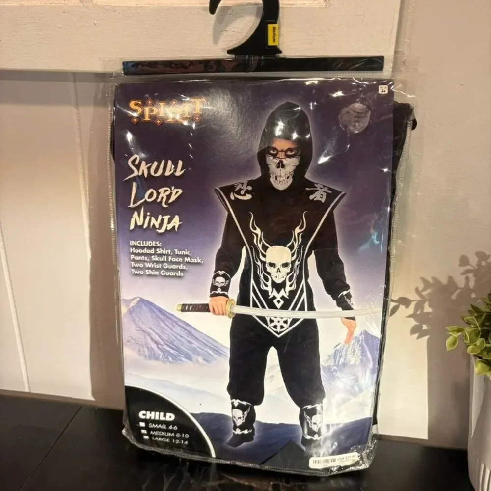 Spirit Halloween Skull Lord Ninja Costume Child Size Medium 8-10 Black Silver
